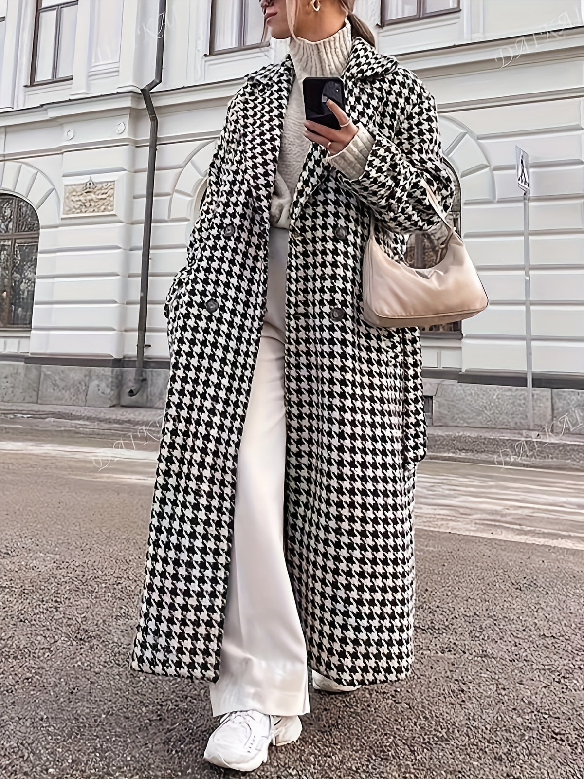 Odette – Long Houndstooth Coat