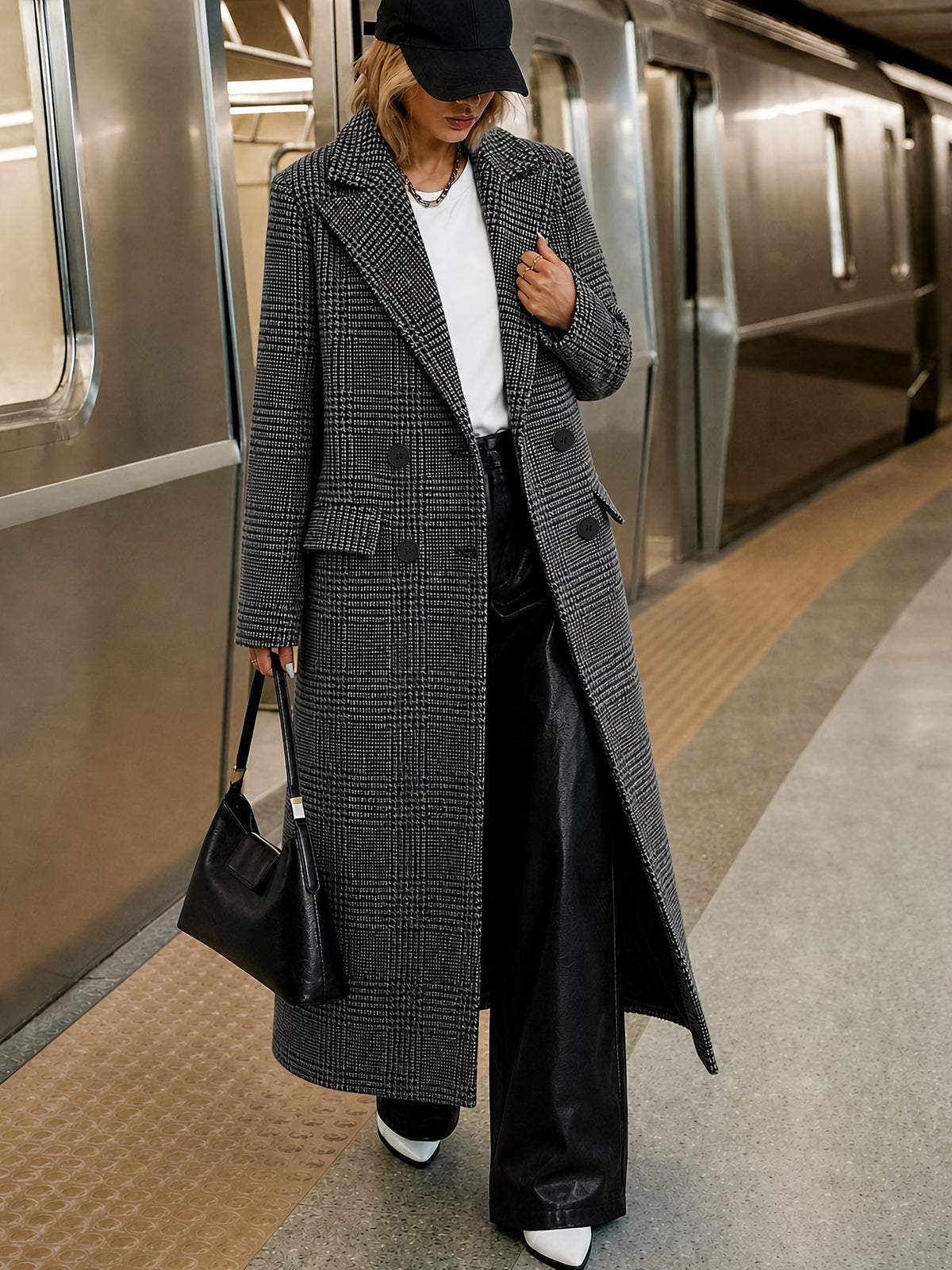 Margaux – Long Houndstooth Check Wool-Blend Coat