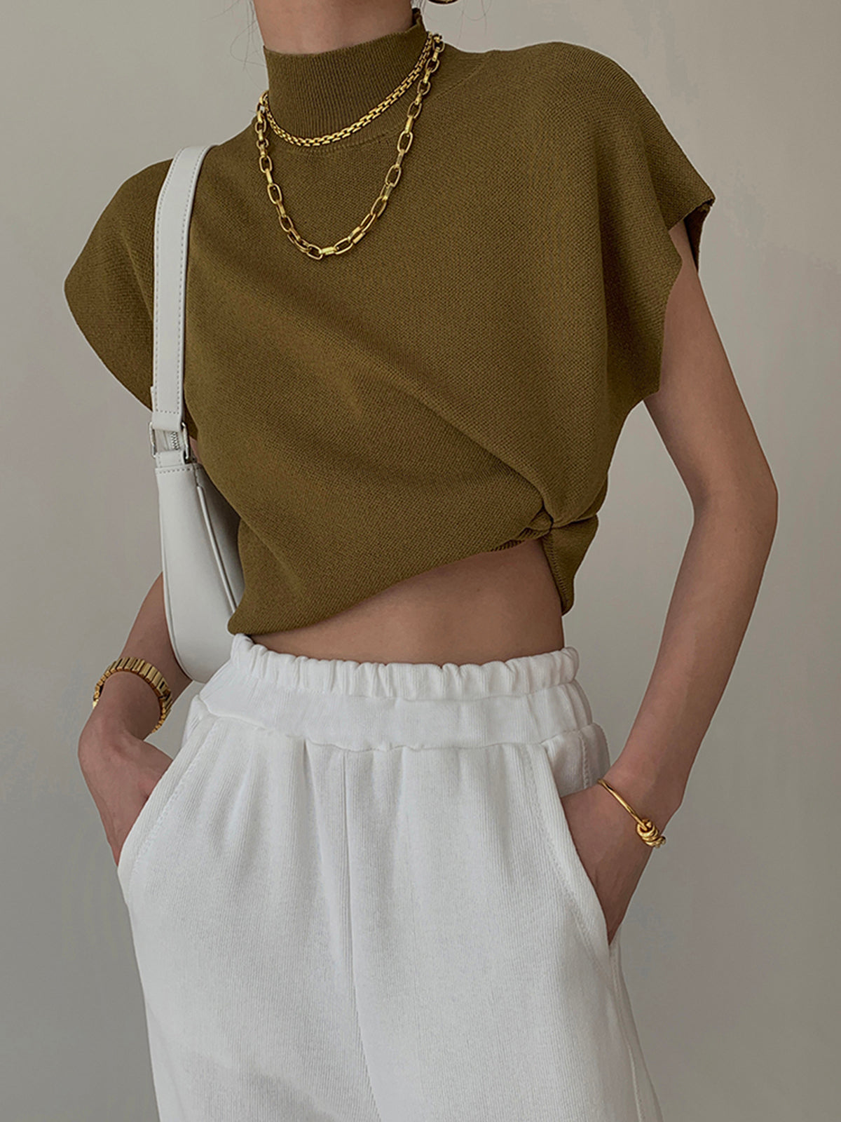 Sleeveless Knit Pullover Vest