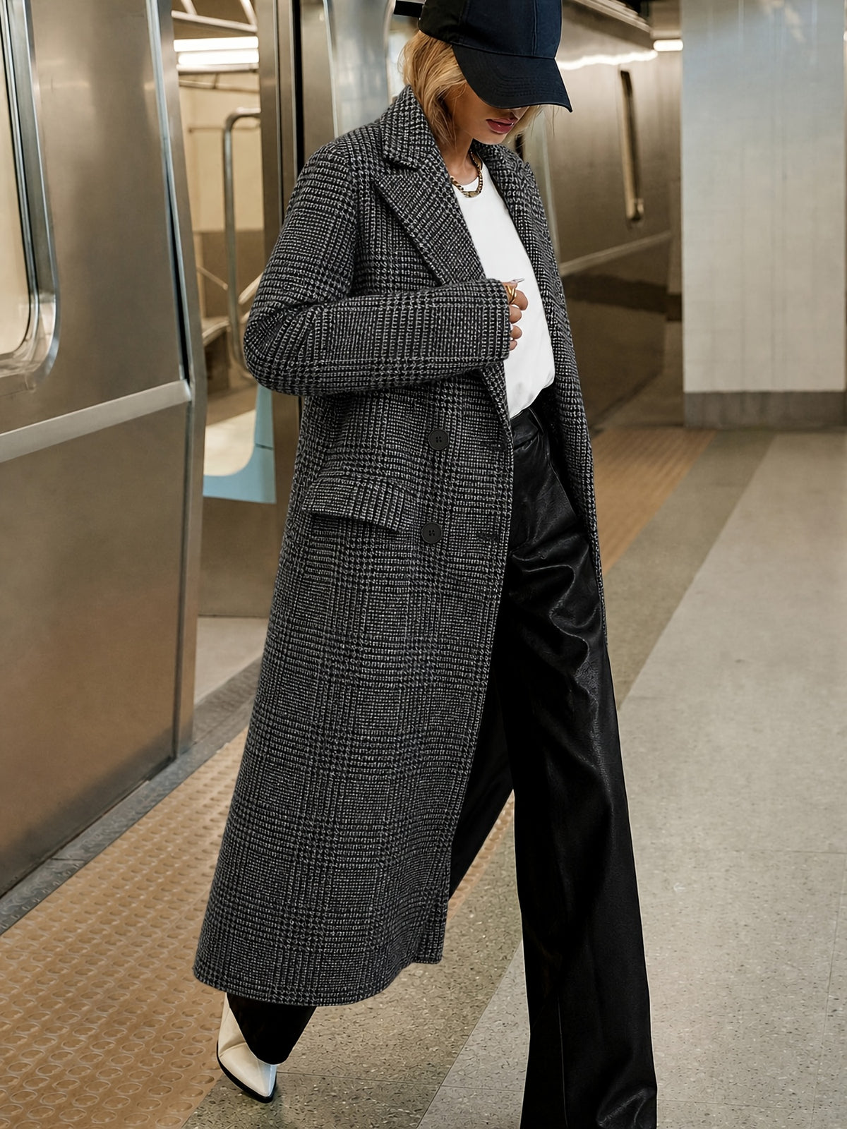 Margaux – Long Houndstooth Check Wool-Blend Coat